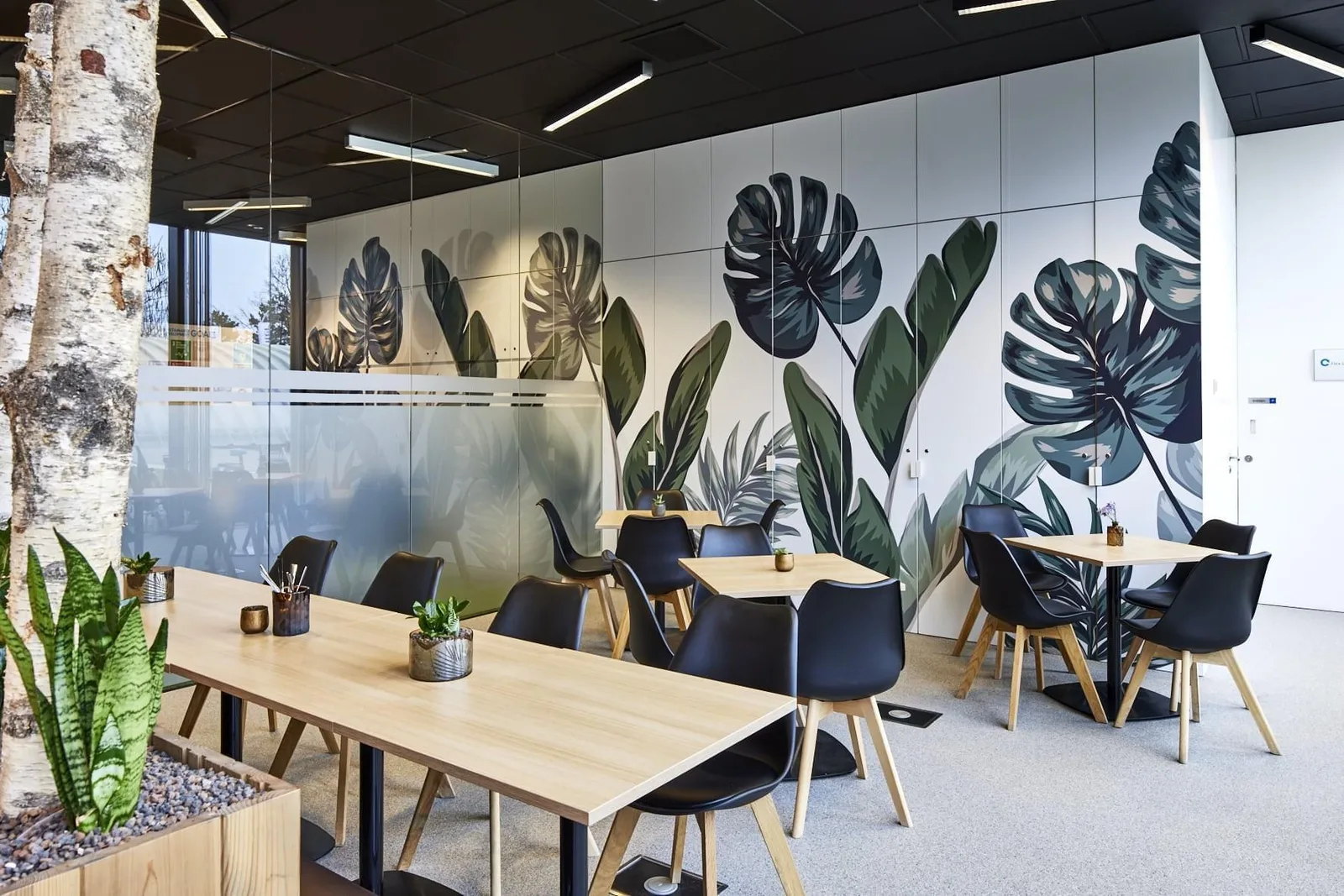 Officenter Geel, Cafeteria, Geel