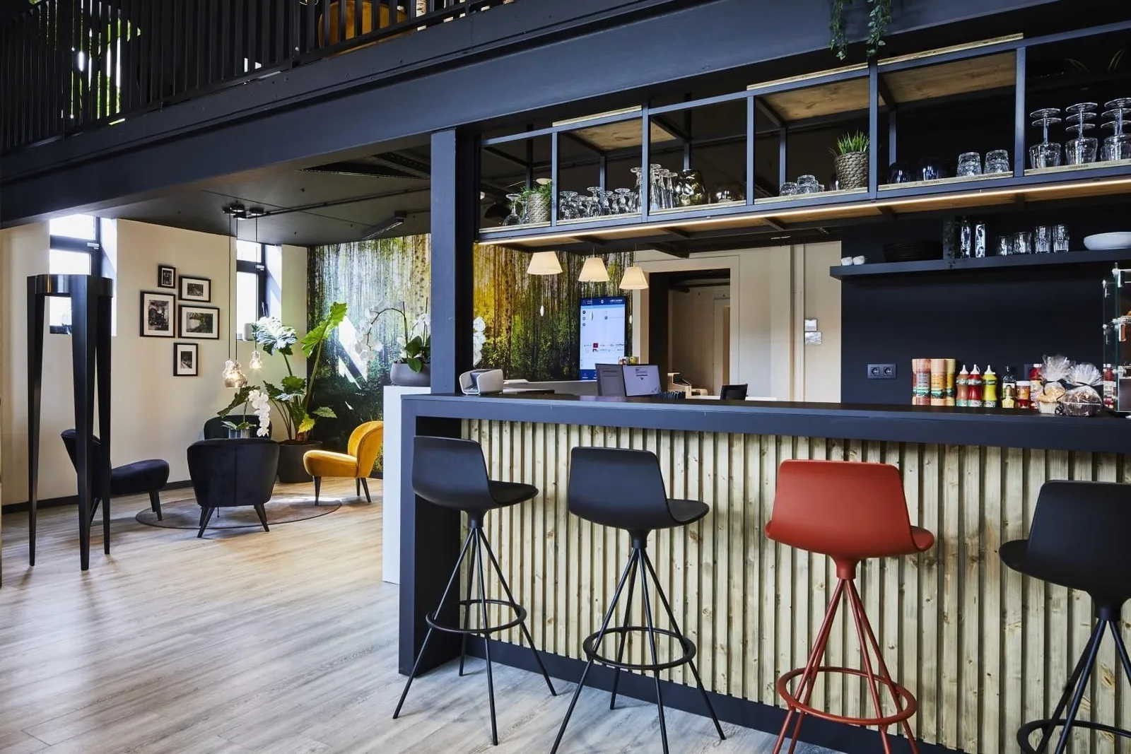 Officenter Genk, Cafétéria, Genk
