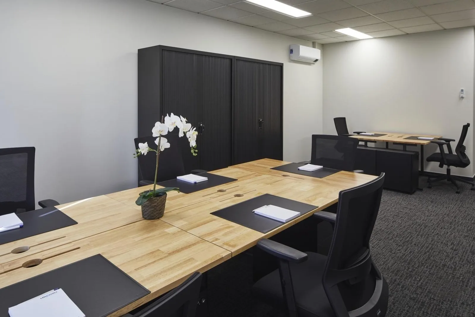 Officenter Genk, Bureau privatif 8 postes, Genk