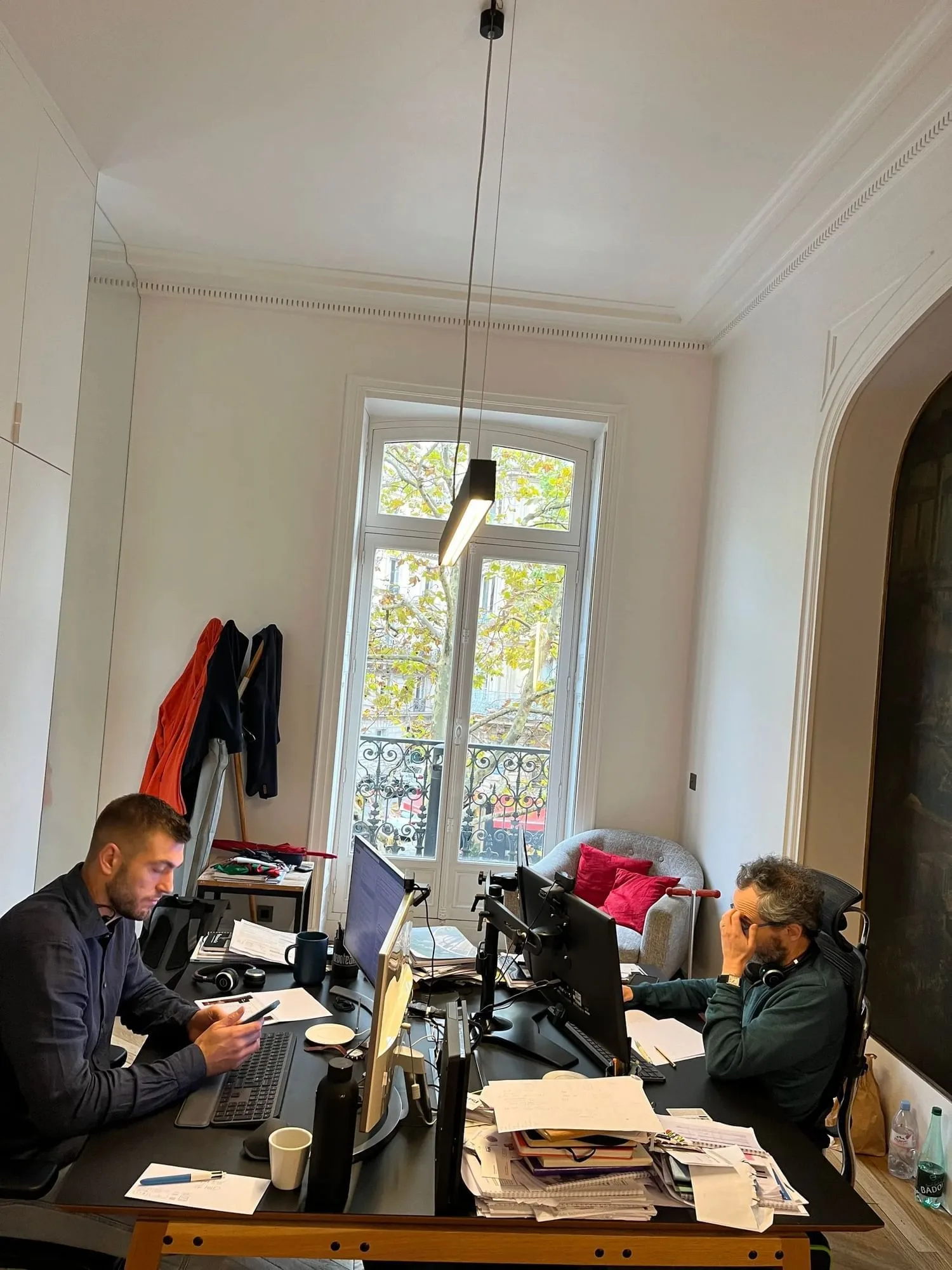 The Officers Malesherbes, Private office, 2 desks, Paris 8e
