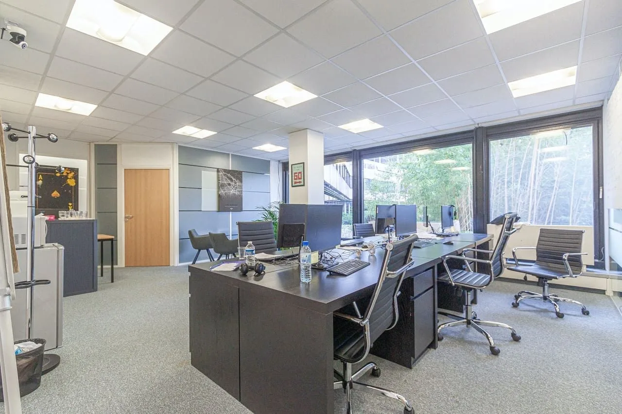 Officium Center Saint-Cloud, Privatbüro mit 4 Arbeitsplätzen, Saint-Cloud
