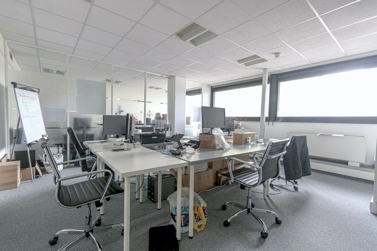 Officium Center Saint-Cloud, Privatbüro mit 4 Arbeitsplätzen, Saint-Cloud