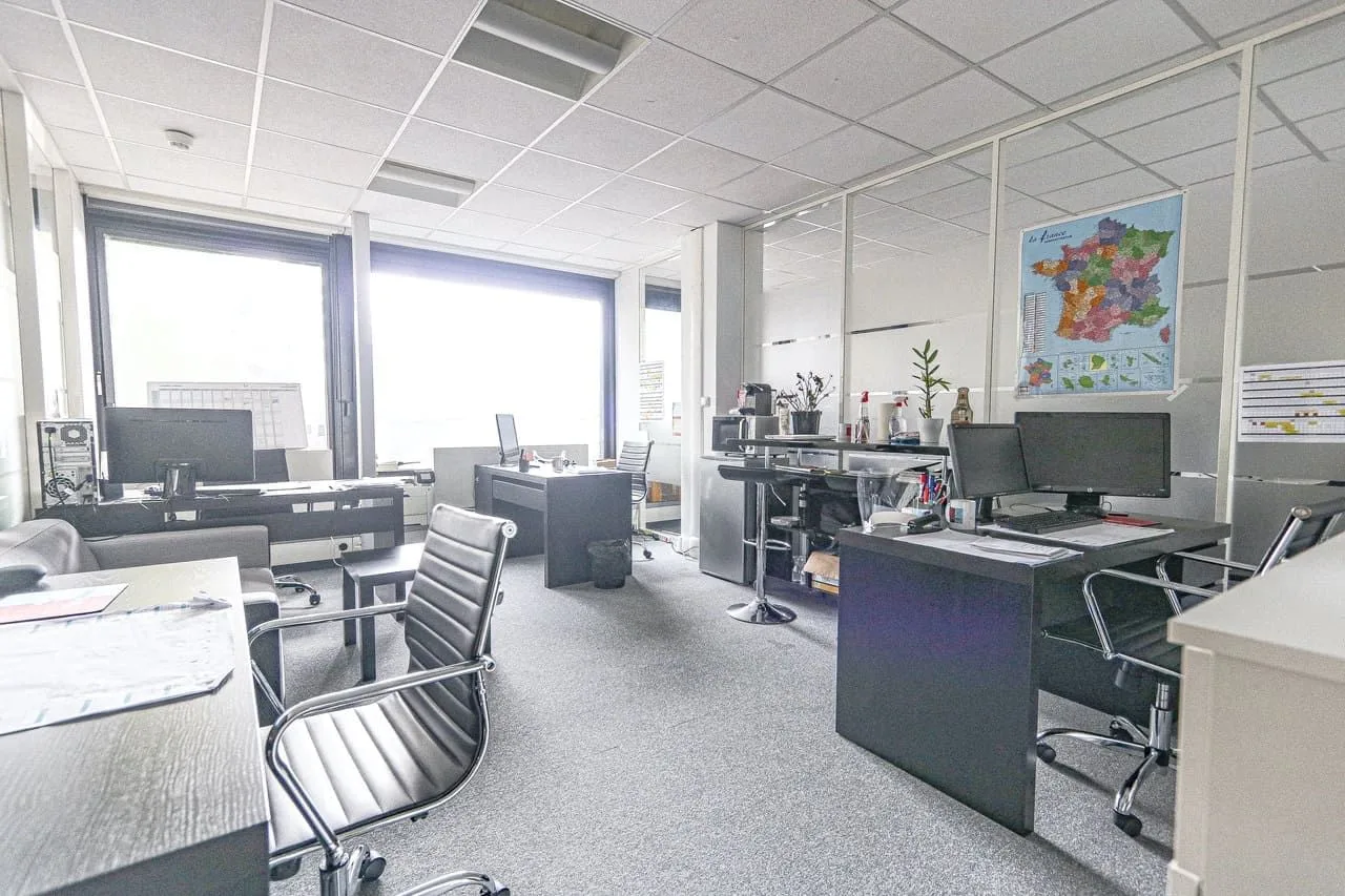 Officium Center Saint-Cloud, Privatbüro mit 4 Arbeitsplätzen, Saint-Cloud