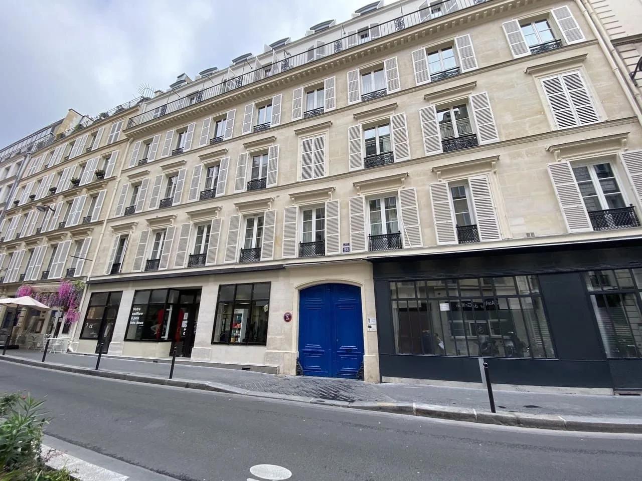 Officium Center Trévise, Building facade, Paris 9e