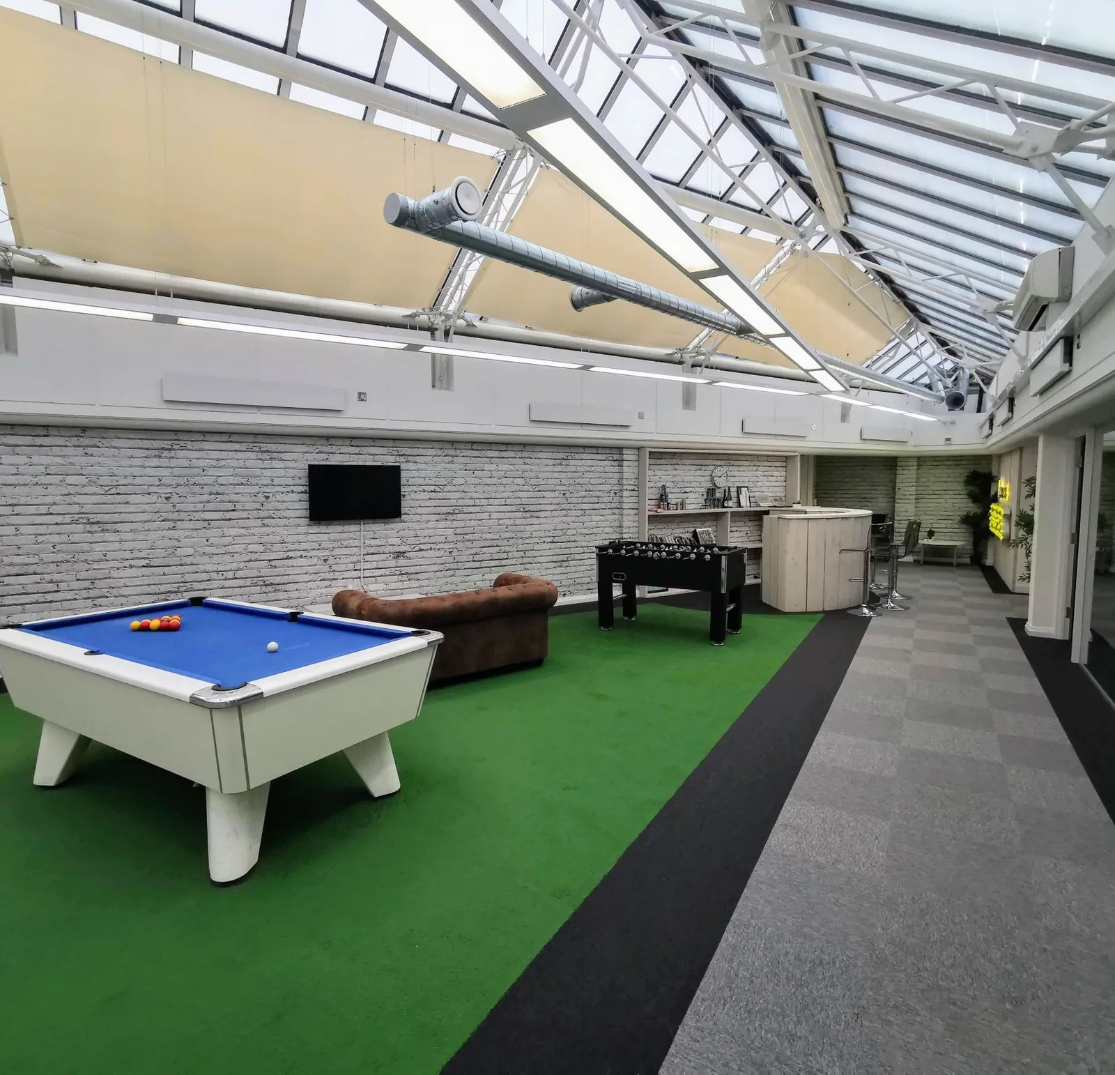 Offism, Espace détente, Wilmslow