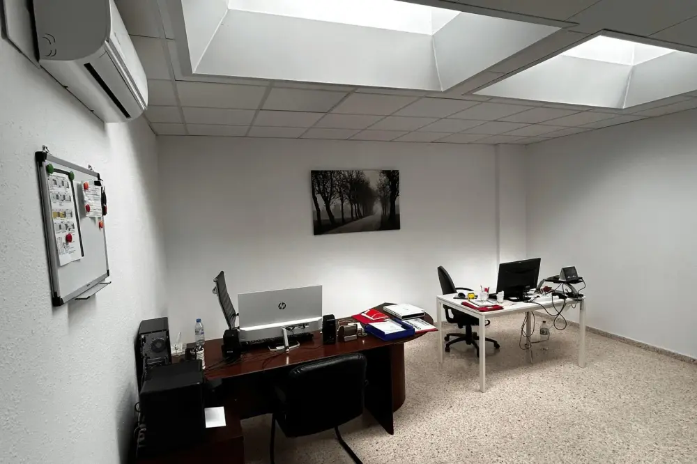 Coworking Sevilla, Oficina Privada - 21 m², Seville