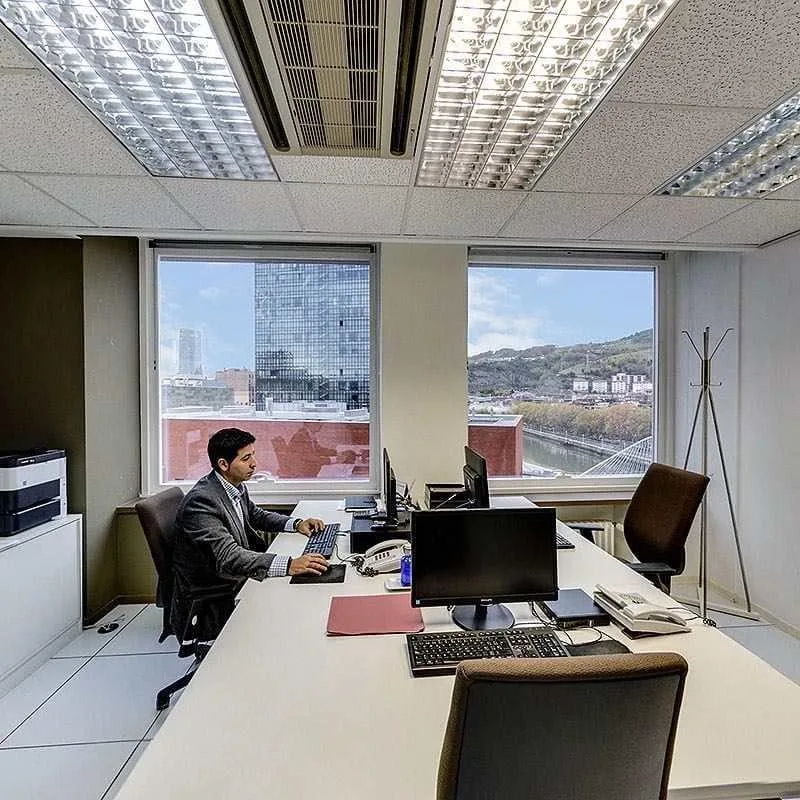 Oficinas Ya Albia, Escritório privativo com 4 postos, Bilbao