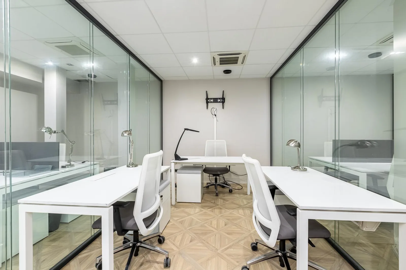OMMY, Privatbüro mit 3 Arbeitsplätzen, Paris 14e