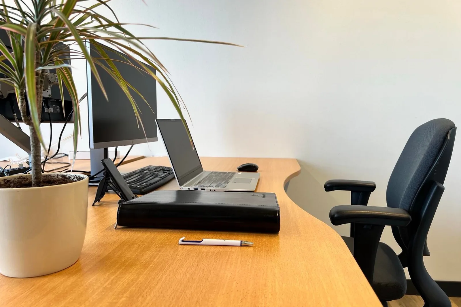Ondernemerscentrum Zeeland, Private office, 1 desk, Goes