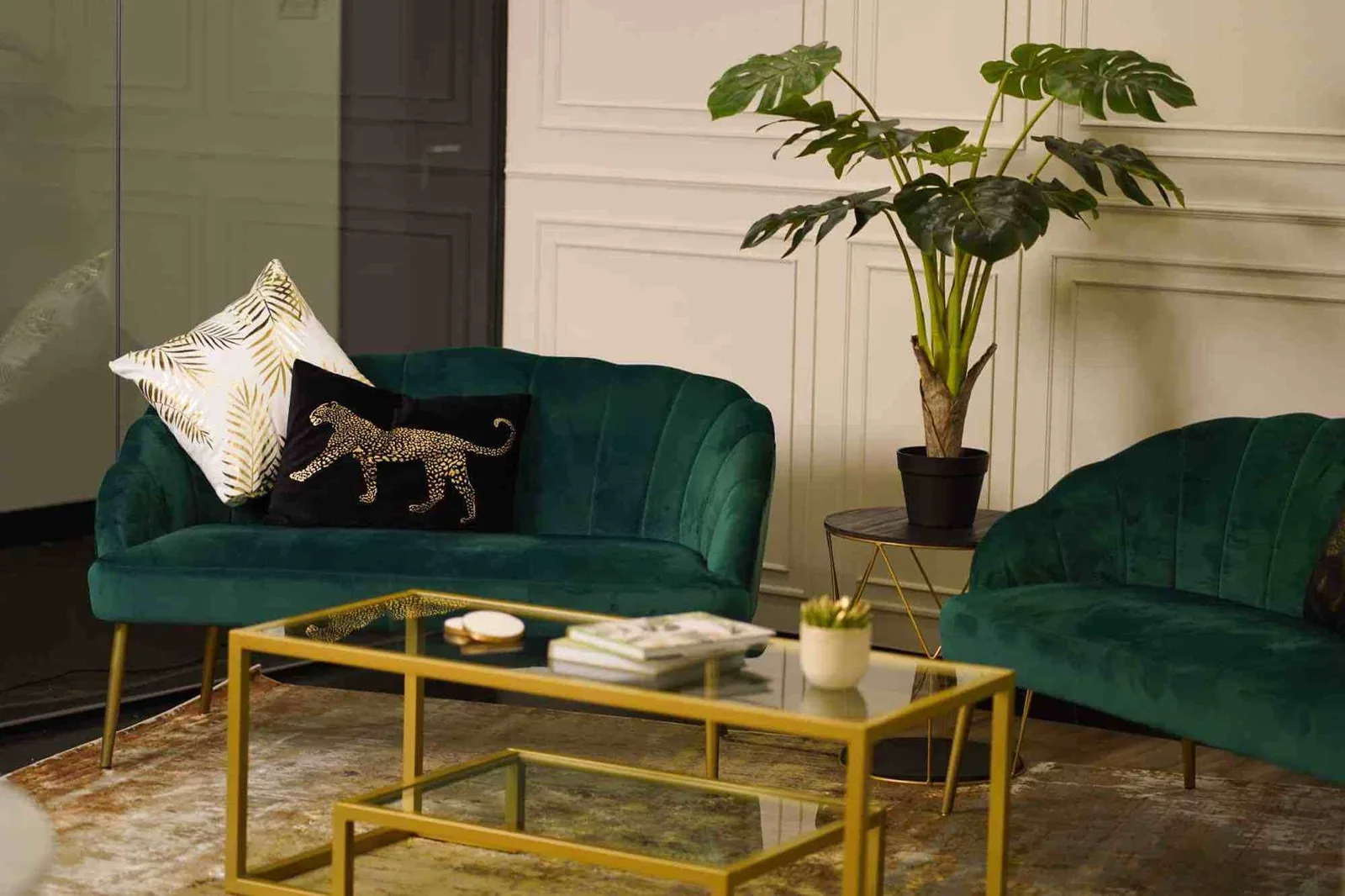 One Avenue Group - Dawson House, Lounge, London