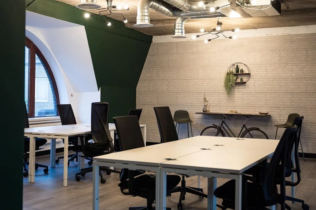One Avenue Group - Farringdon, Open-plan office, London
