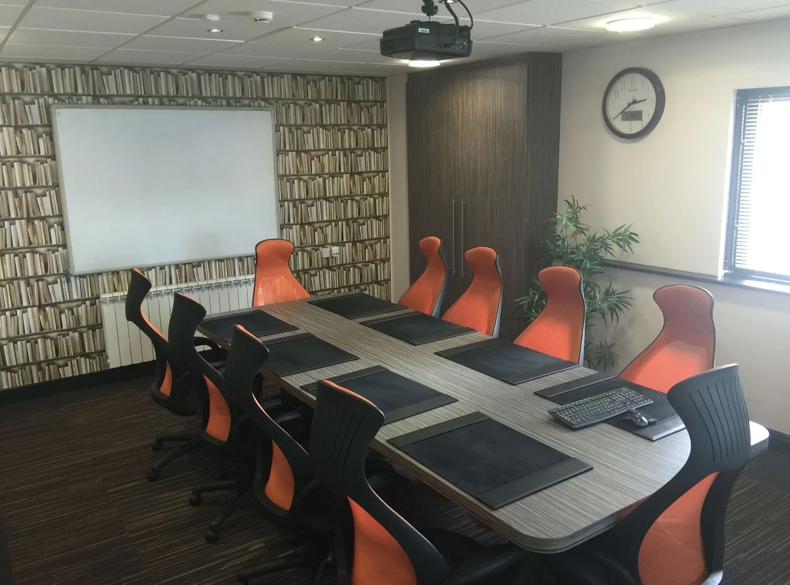One Business Village Emily St, Meeting room for 10 people, Hull