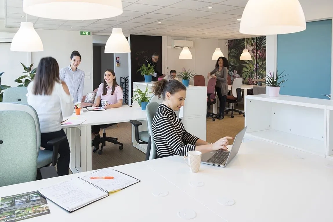 Oobee Cowork, Großraumbüro, Meylan