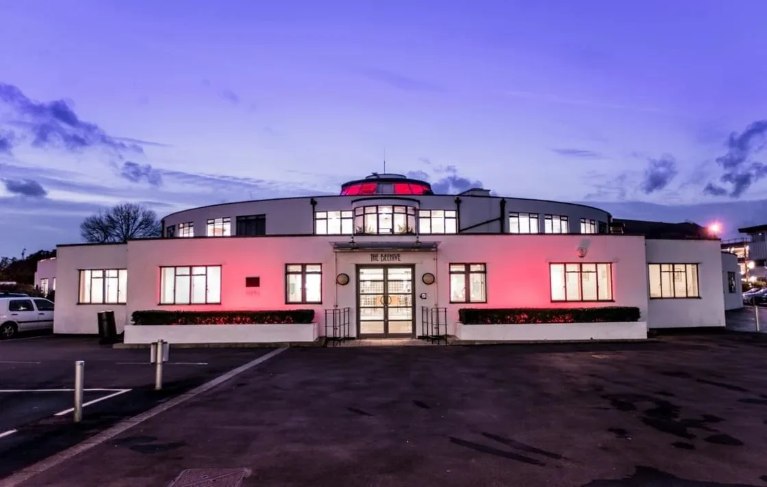 Orega - The Beehive - Gatwick, Building facade, Gatwick