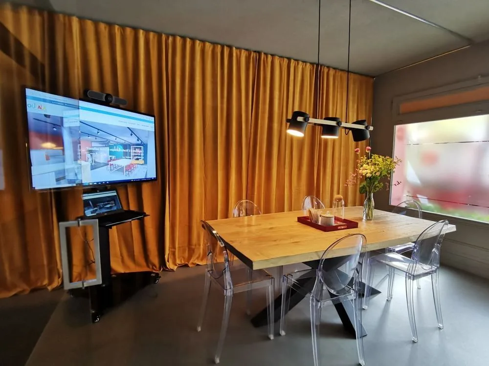 OULALA Coworking, Meeting room for 6 people, Ormont-Dessus