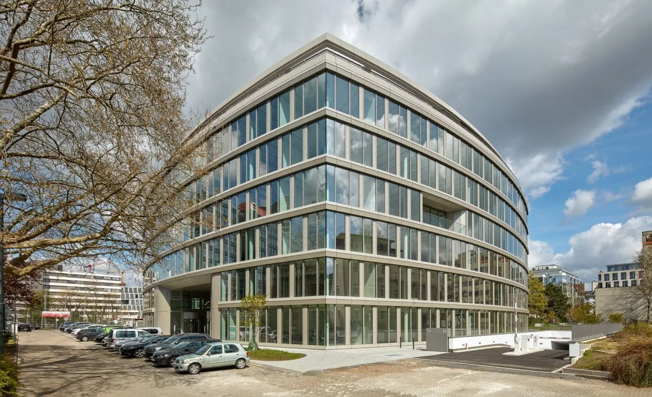 The Oval, Gebäudefassade, Düsseldorf