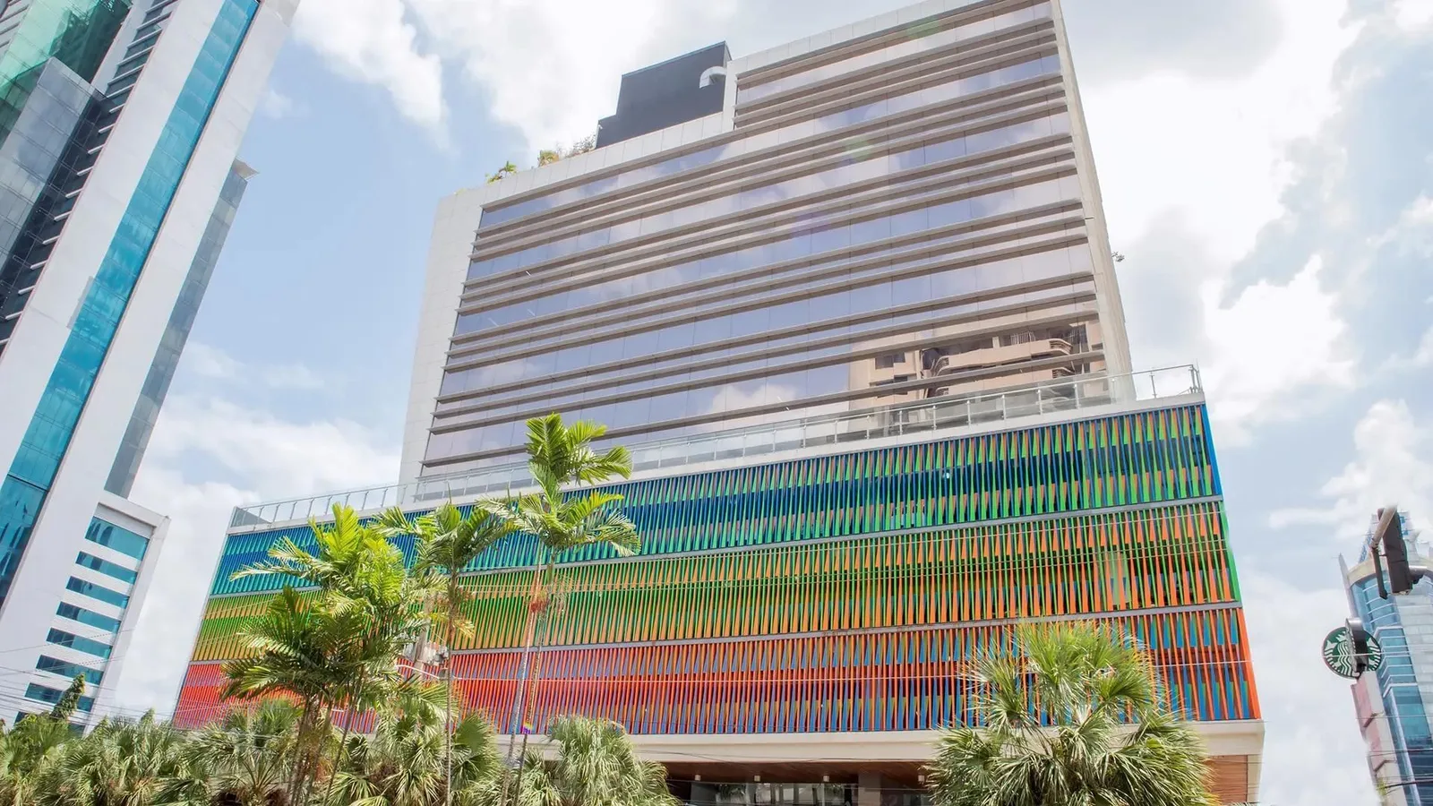 Panama Coworking Center Obarrio, Building facade, Panama City