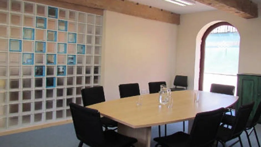 Park View Business Centre Whitchurch, Meeting room for 8 people, Whitchurch