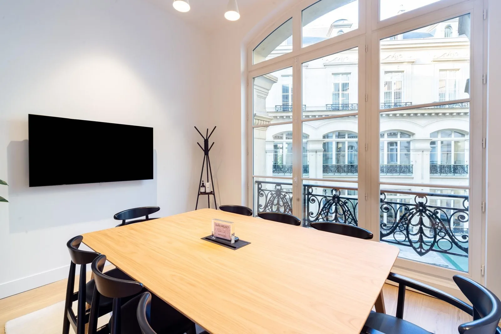 Patchwork République, Meeting room for 8 people, Paris 11e