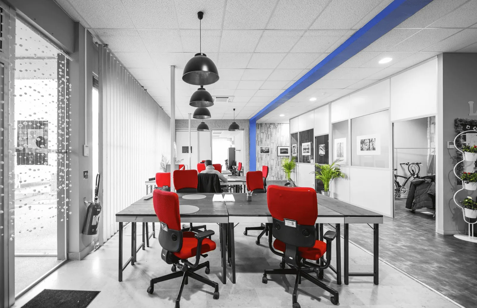 Le Patio Coworking, Open-plan office, Le Bouscat