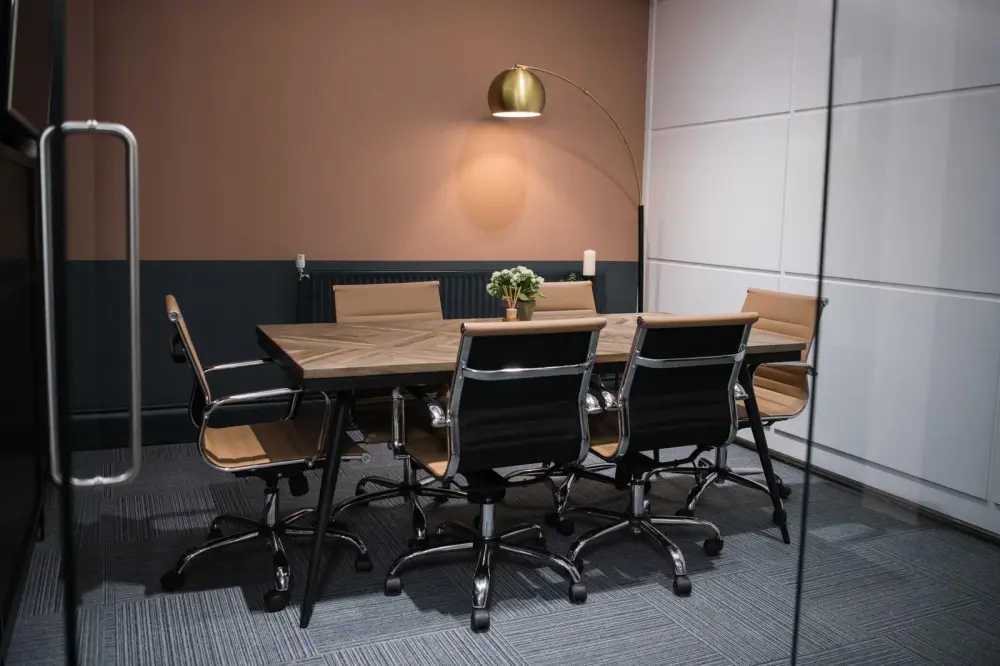 Wizu Workspace Leeds, Park Court, Peach Suite, Leeds