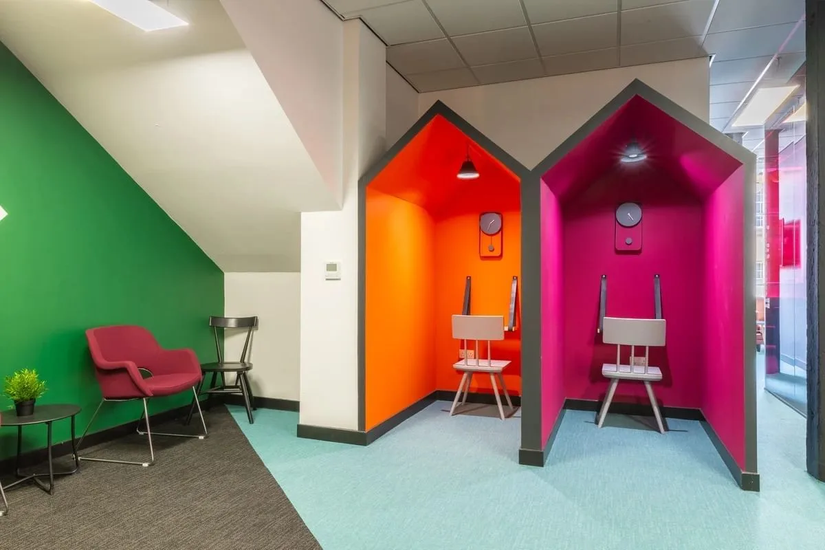 The Pentagon Business Centre, Phone booth, Glasgow