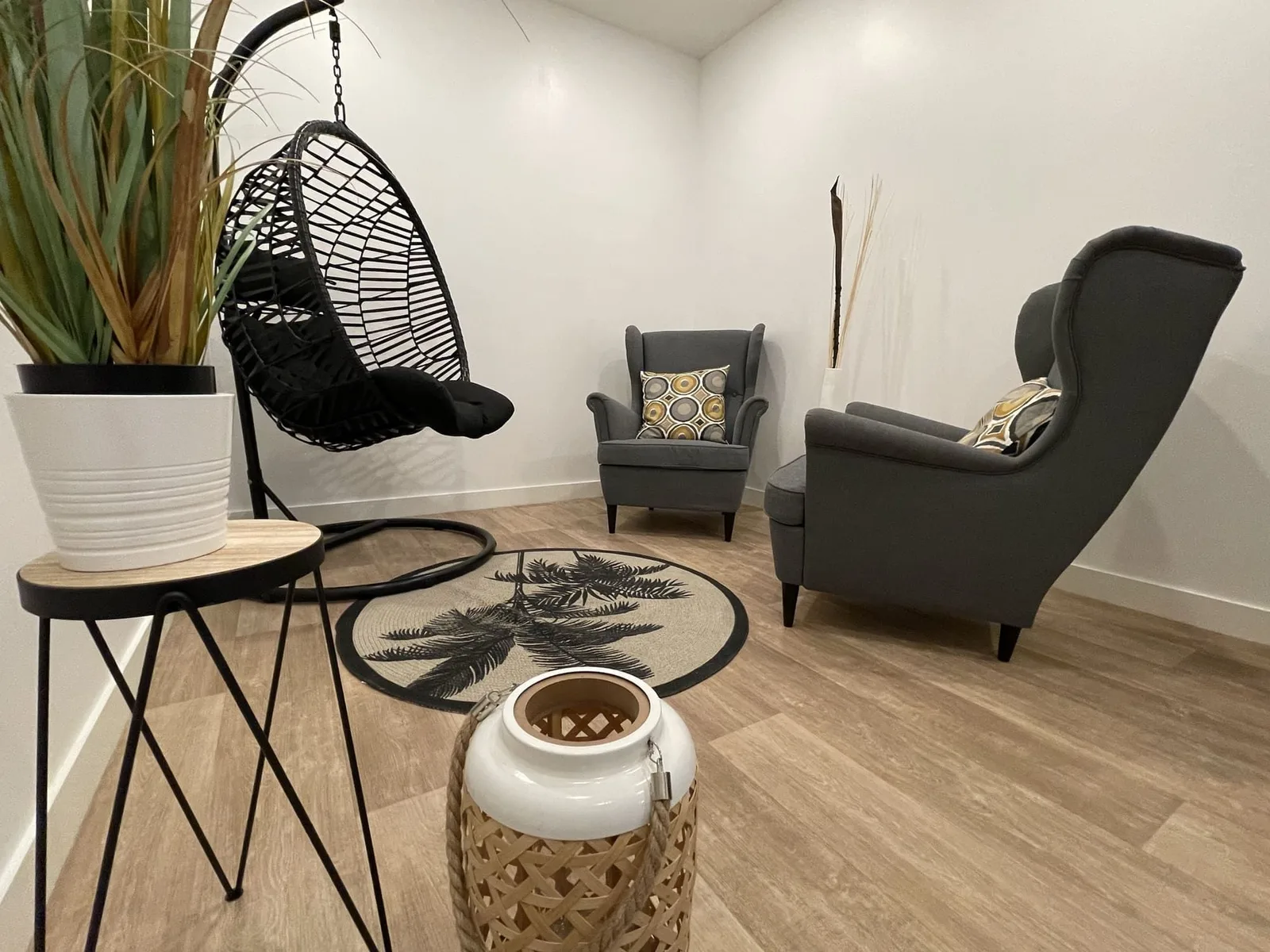 Pentone, Lounge, Mondeville