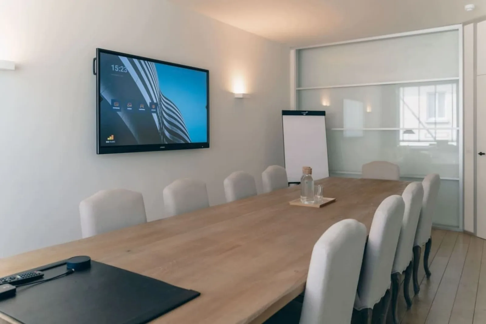 Perez Coworking Hub Gent, Meeting room for 9 people, Ghent
