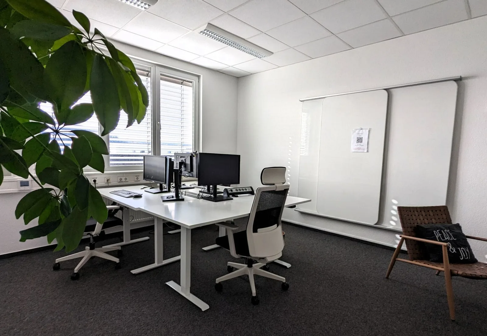 Pfinztal Works, Privatbüro mit 4 Arbeitsplätzen, Pfinztal