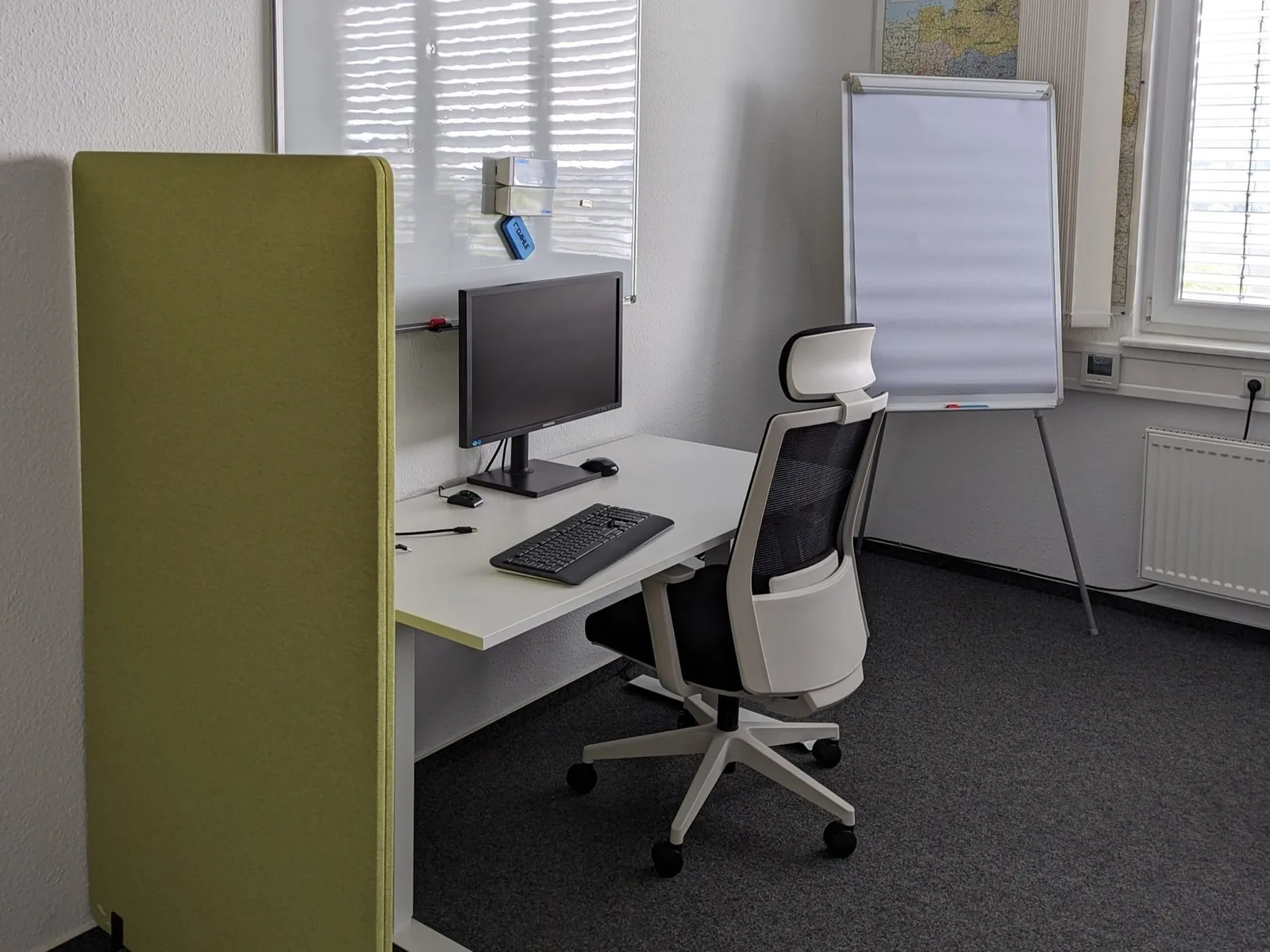 Pfinztal Works, Privatbüro mit 1 Arbeitsplatz, Pfinztal