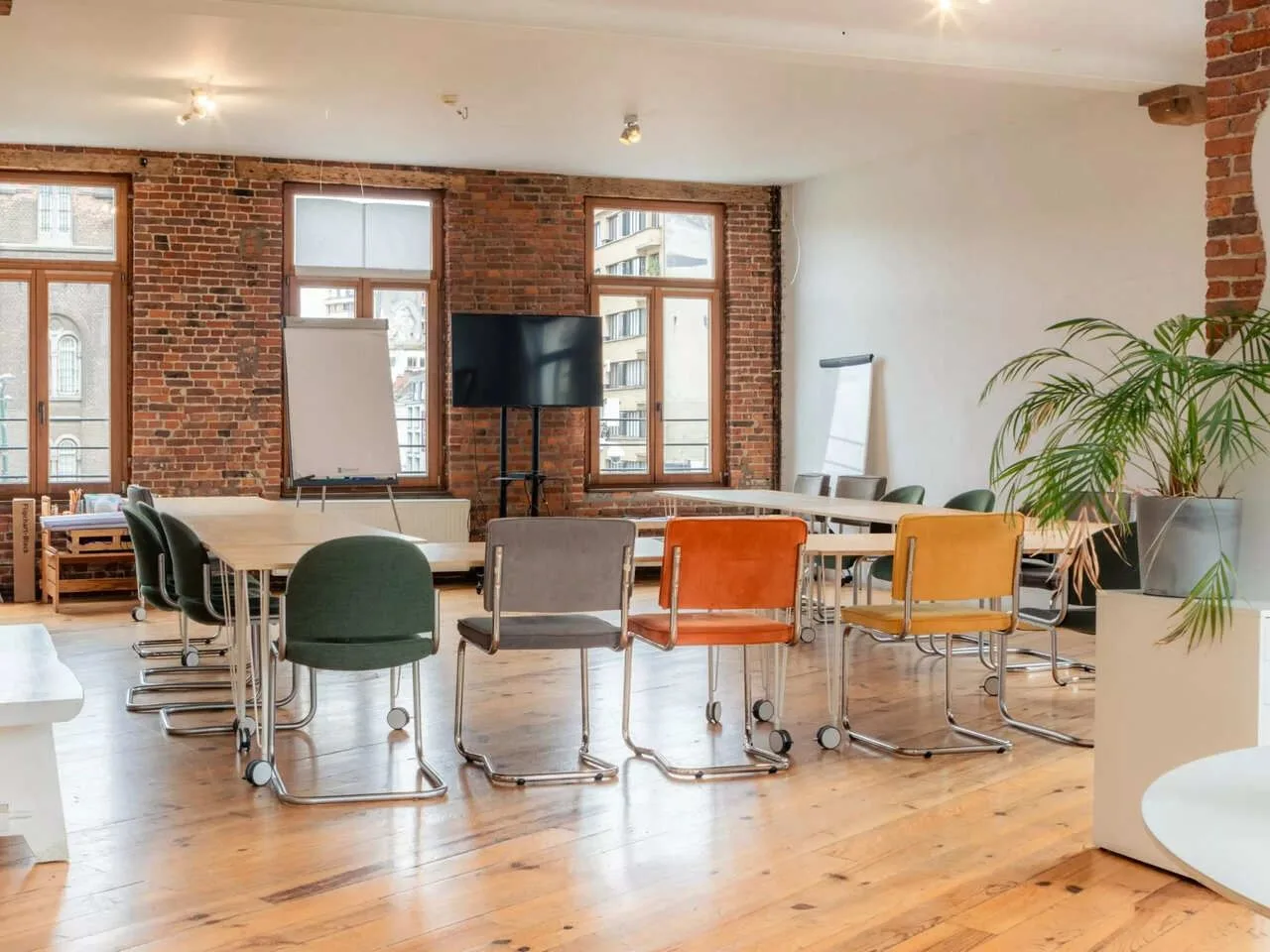 Le Phare du Kanaal, Meeting room for 14 people, Brussels