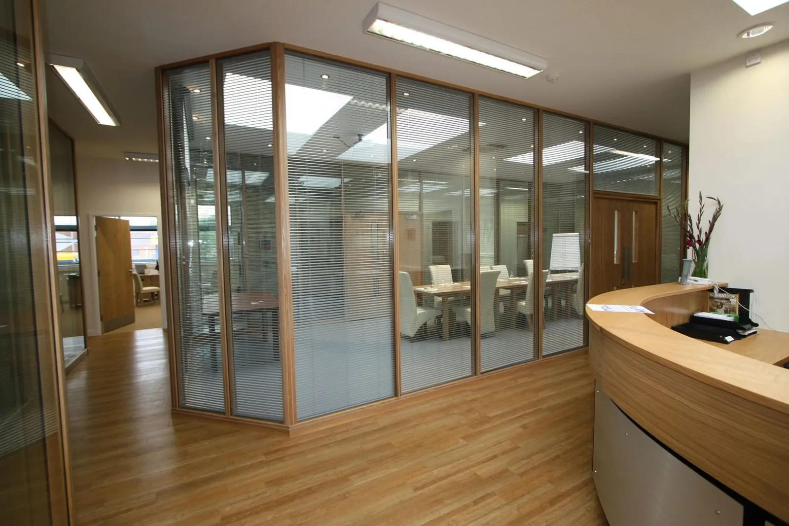 Phoenix Studios, Réception, Leicester