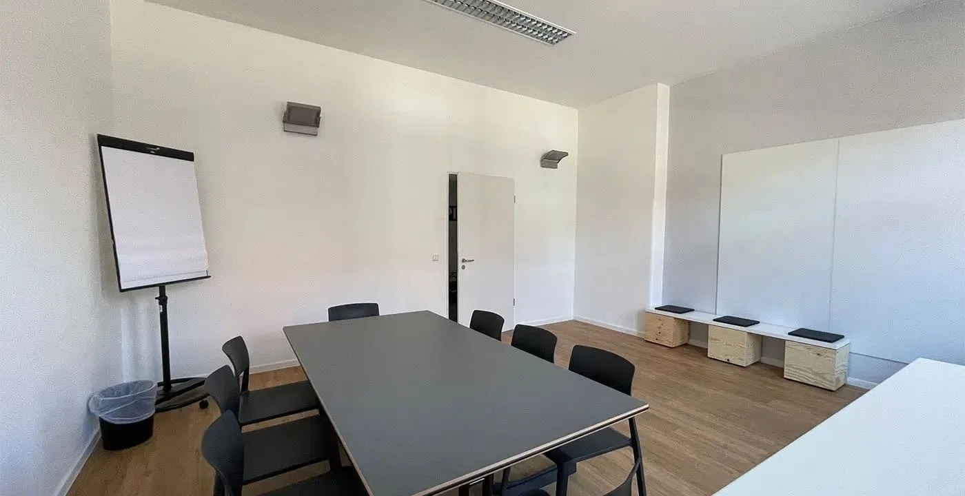 Pioneer Lab Coworking Space München, Besprechungsraum für 6 Personen, München