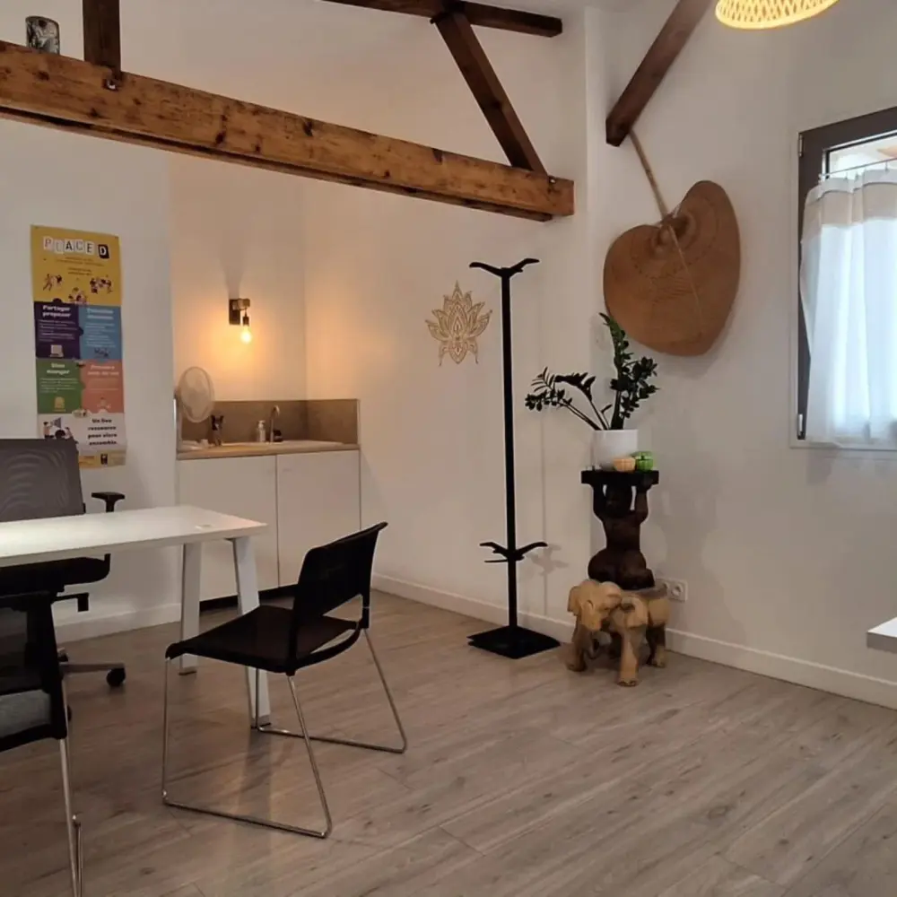 Place D, Bureau Bien-Etre, Melun