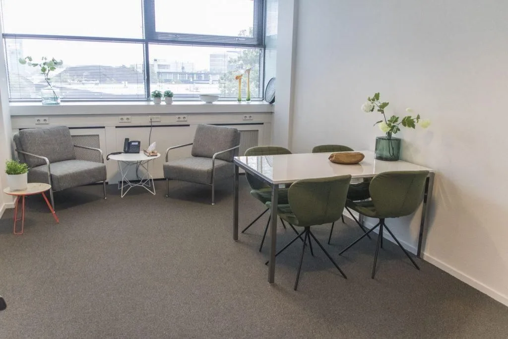 Place for Bizz Eindhoven De Hurk, Vergaderruimte voor 4 personen, Eindhoven