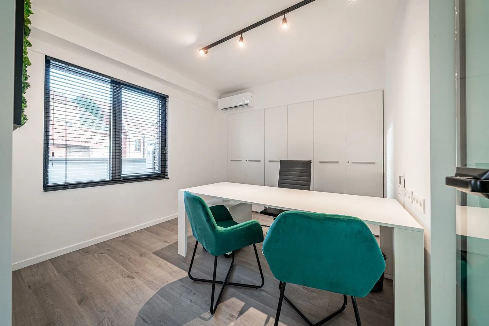 PLACE2WORK Opwijk, Private office, 1 desk, Opwijk