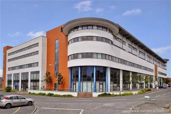 Platinum Suites Galway, Building facade, County Galway