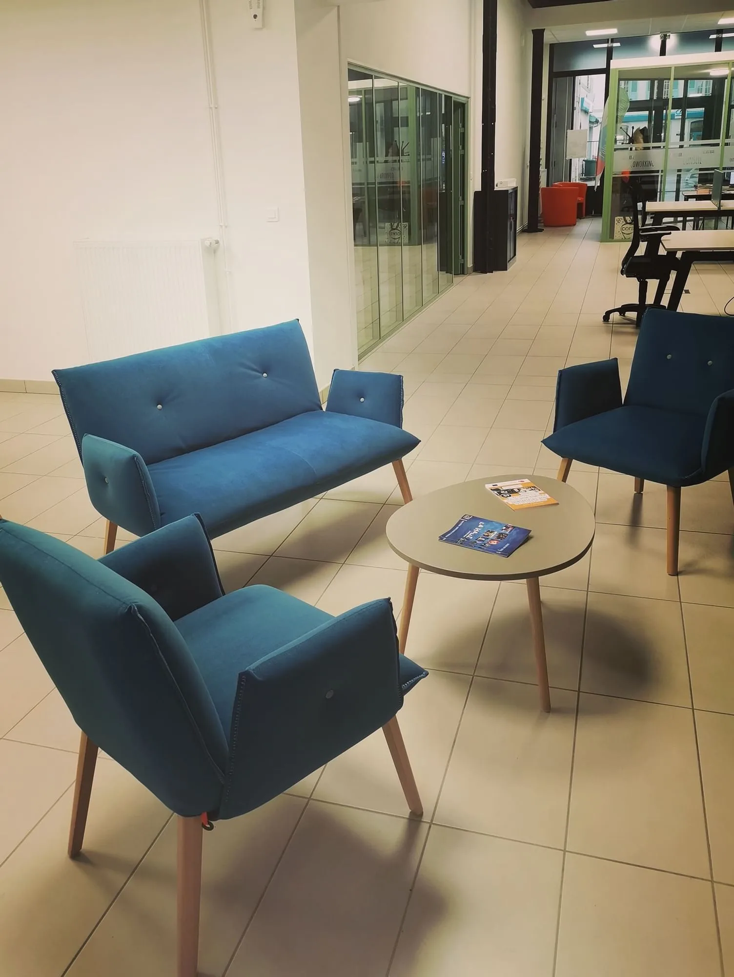 Pôle Entrepreneurial, Lounge, Étain