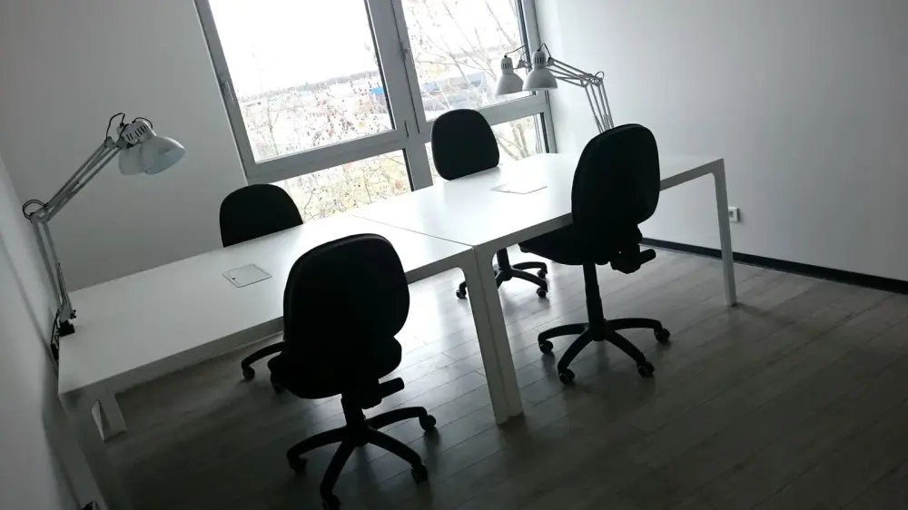 Le Lodge , Poste en bureau partagé 18m², Strasbourg