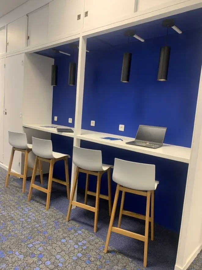 Baya Nantes-Commerce, Poste en coworking, Nantes