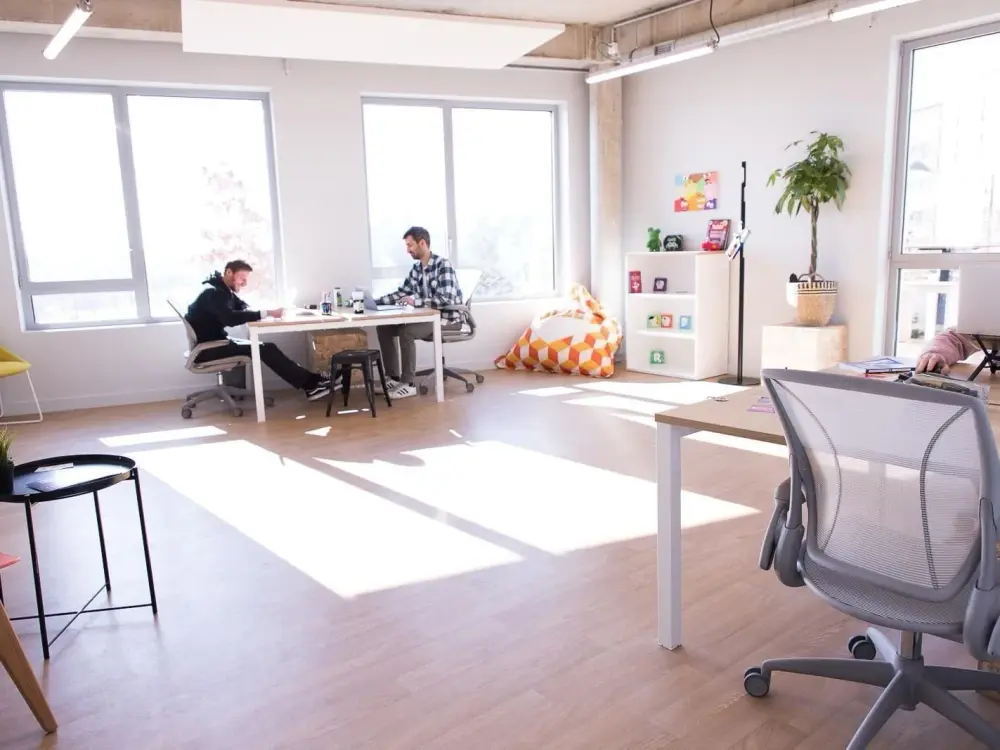 Digital Village Angers, Poste en coworking nomade, Angers
