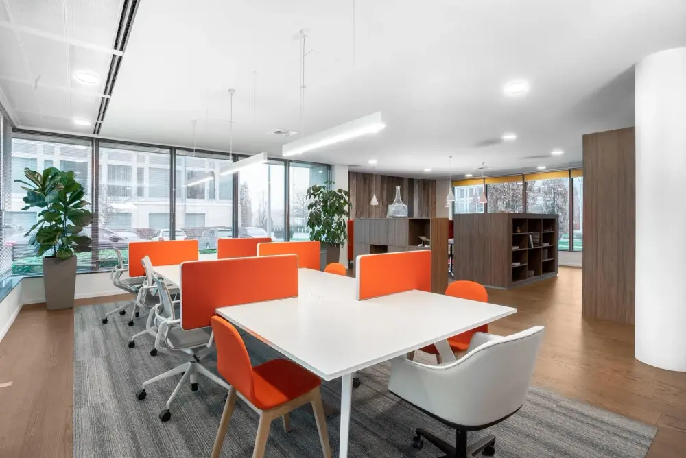 Regus AB, Calgary - McDougall, Poste en coworking, Calgary, AB