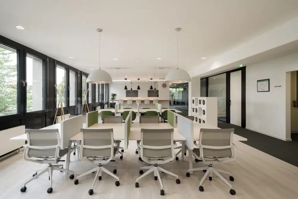 Regus ALGER, Bab-Ezzouar, Poste en coworking, Bab Ezzouar