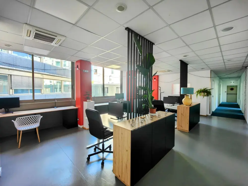 Naozone Coworking, Poste en Open space Nomade 5 jours par semaine, Nantes
