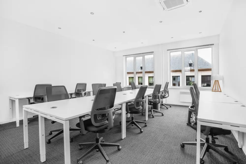 Signature Edinburgh, 6 Waterloo Place, Private office 15 people, Edinburgh