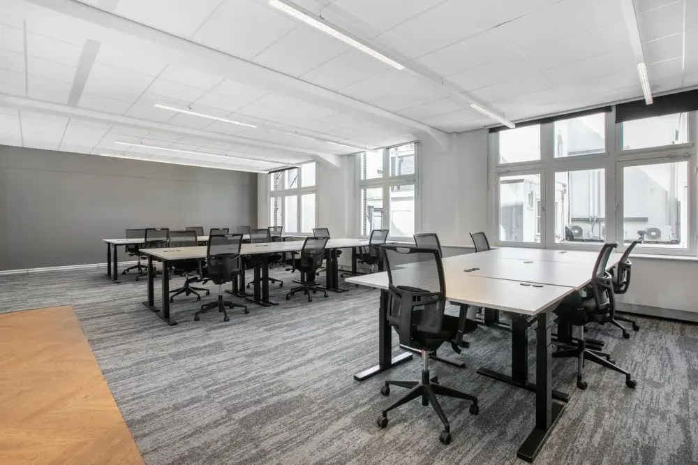 HQ OH, Cincinnati - Montana Ave, Private office 19 people, Cincinnati, OH