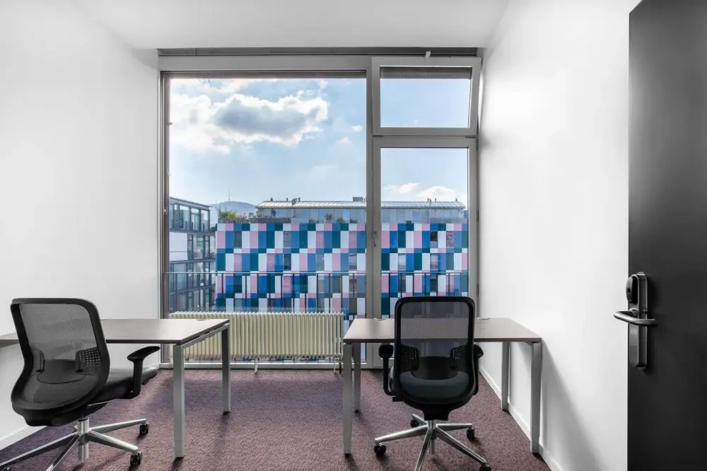 Regus FL, Orlando - 4700 Millenia Blvd, Private office 2 people, Orlando, FL