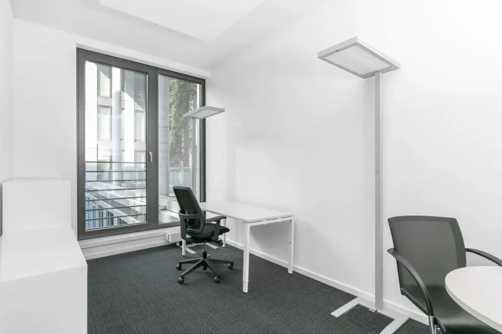 Regus DE, Wilmington - N Market St, Private office 3 people, Wilmington, DE