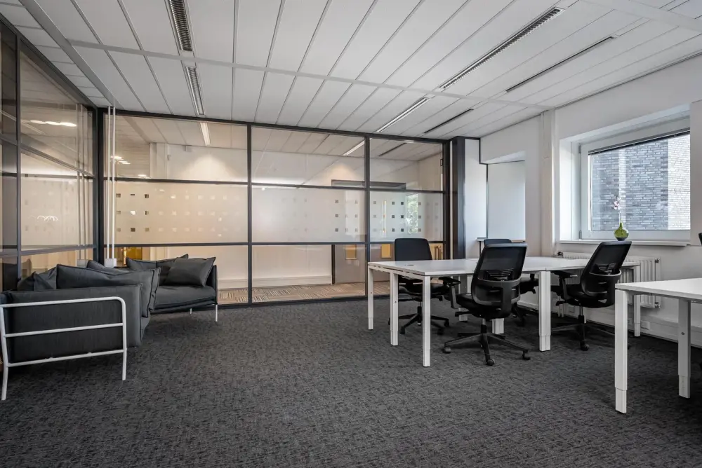 Regus MO, Kansas City - 4600 Madison, Private office 4 people, Kansas City, MO
