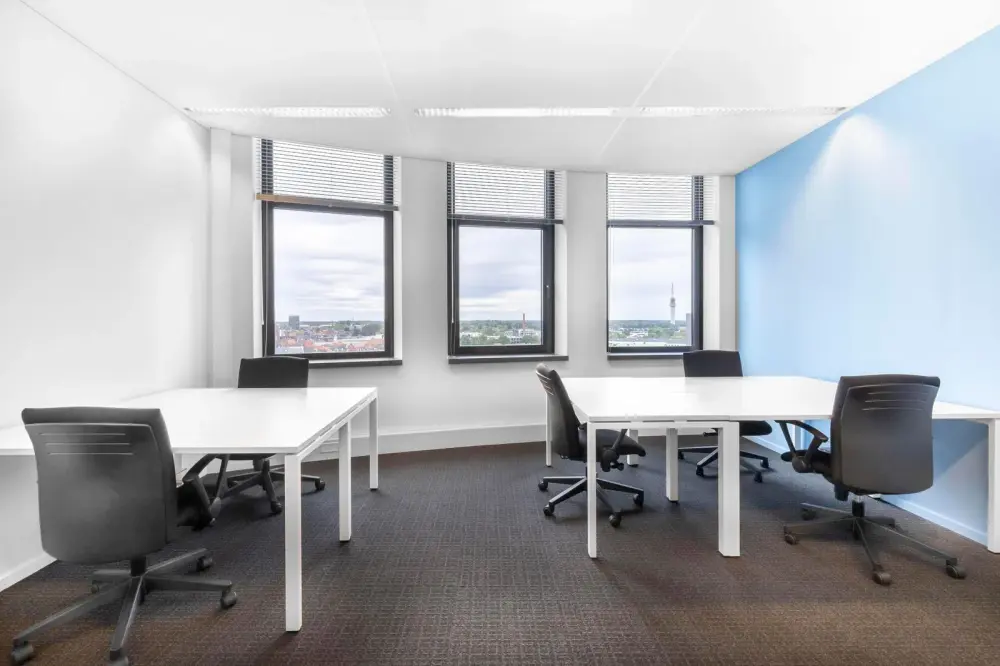 Regus MD, Baltimore - S Charles Street, Private office 5 people, Baltimore, MD